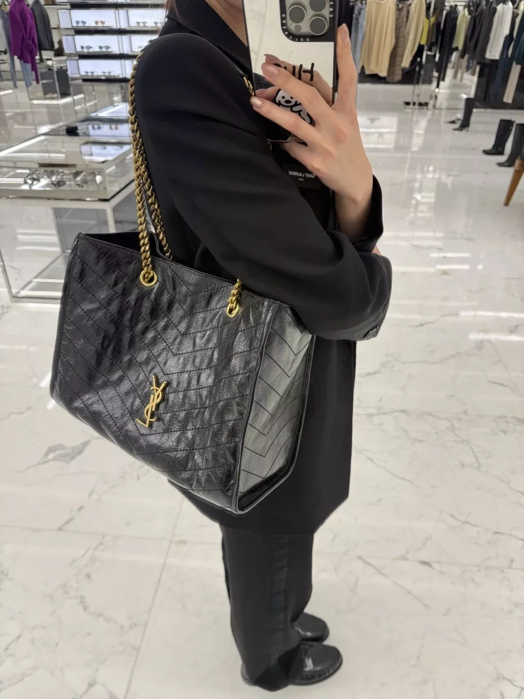 입생로랑 빈티지 무드 레더 체인백 상세 이미지 25