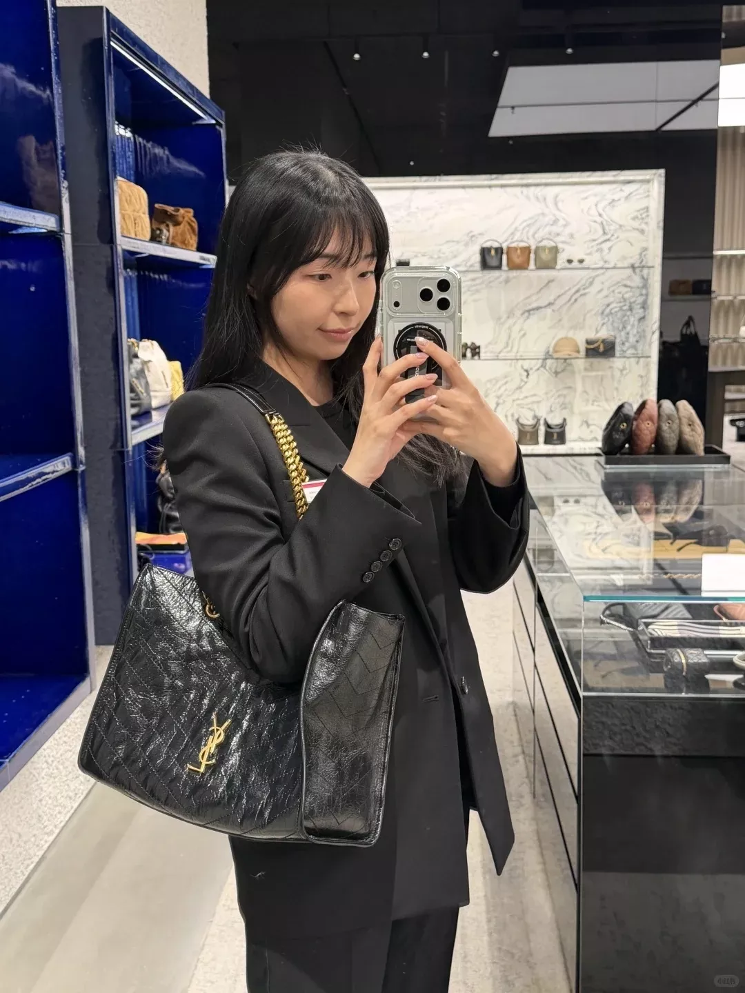 입생로랑 빈티지 무드 레더 체인백 상세 이미지 26