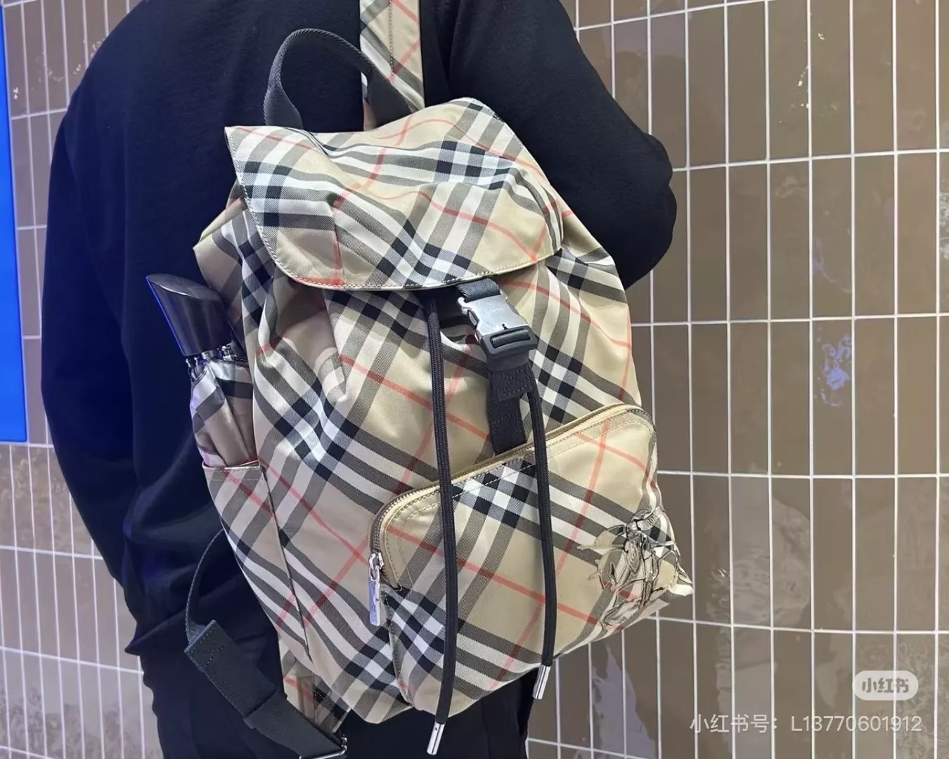 버버리 체크 패턴 더블 포켓 백팩 상세 이미지 33