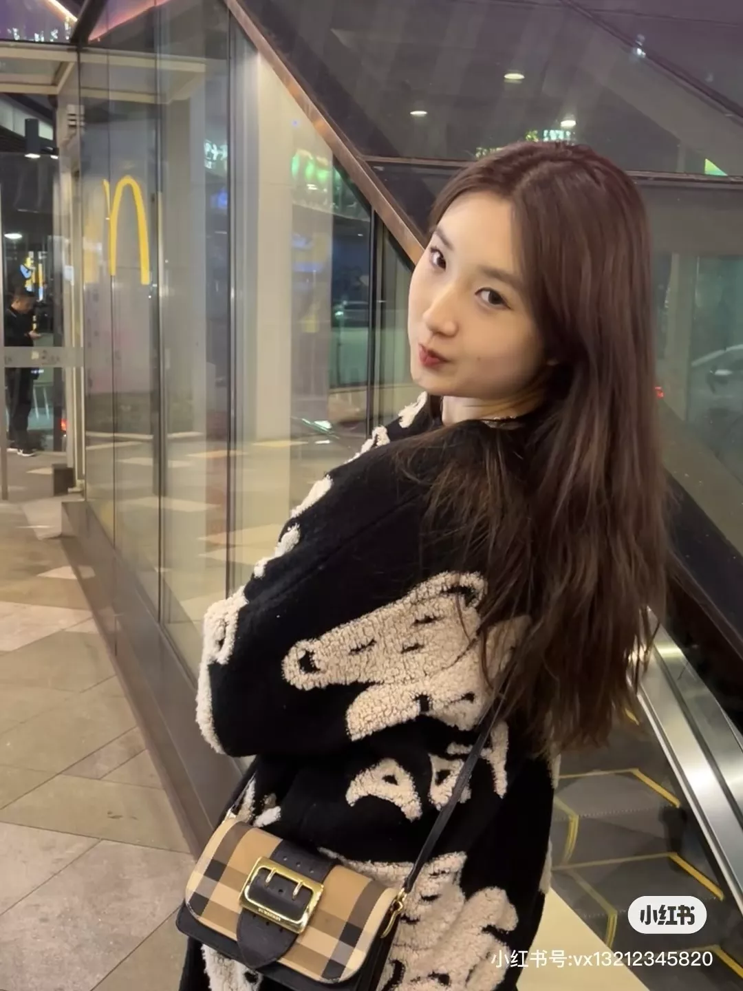 버버리 체크 패턴 버클 포인트 스트랩백 상세 이미지 24