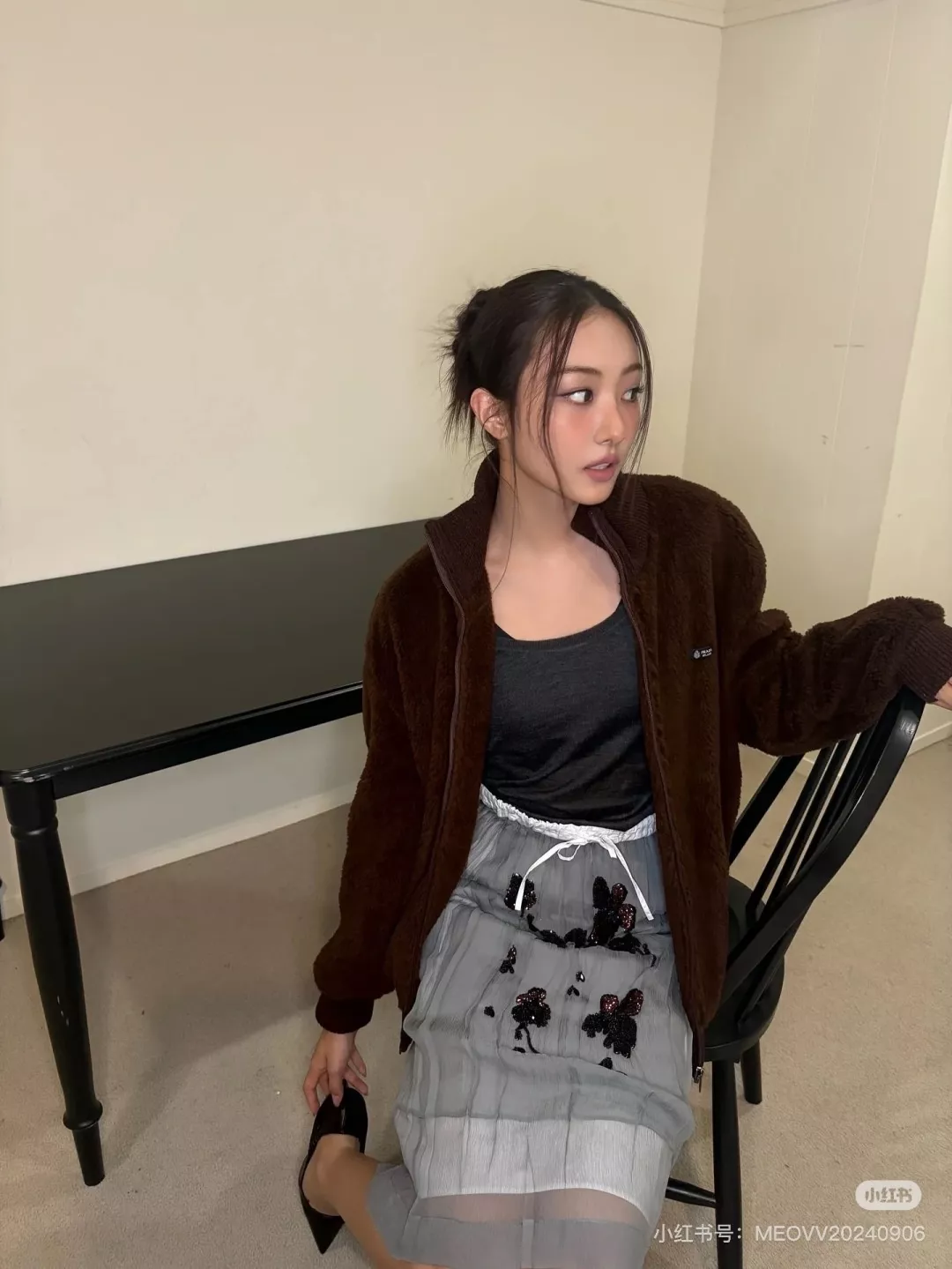 프라다 비즈 버터플라이 자수 실크 스커트 상세 이미지 28