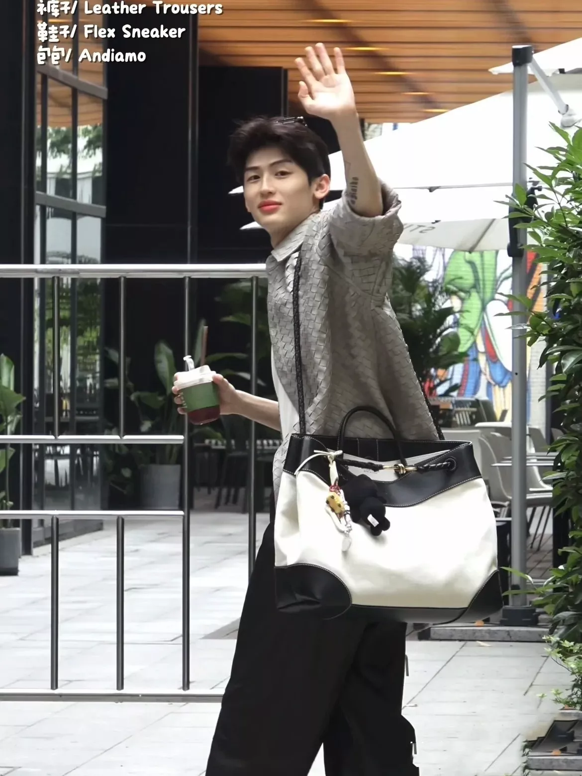 보테가베네타 캔버스 배색 레더 핸드백 상세 이미지 11