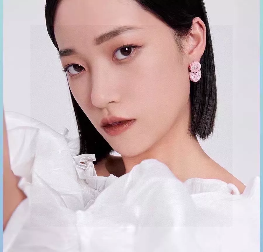 보테가베네타 플라워 장식 이어링 상세 이미지 5