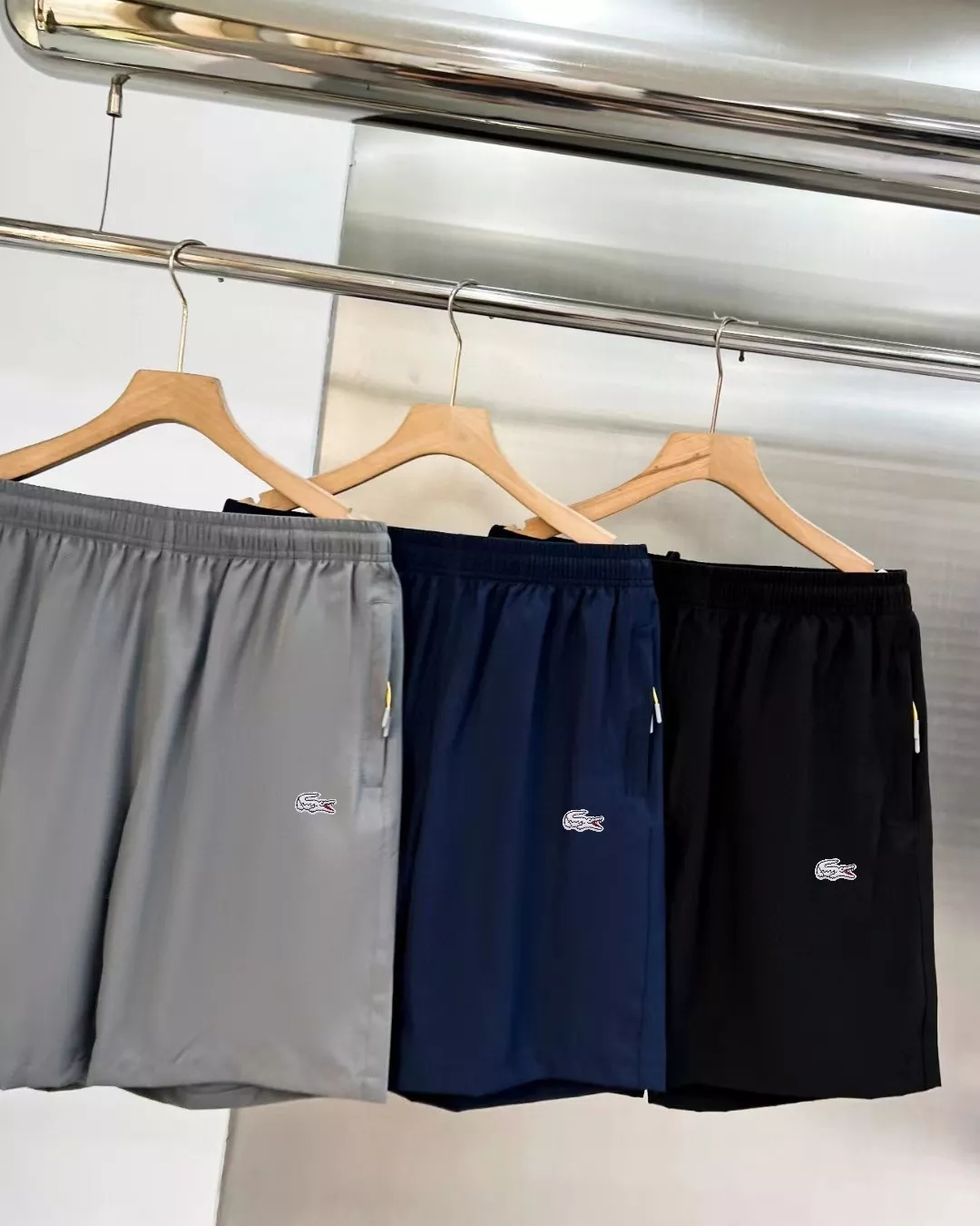 라코스테 악어 로고 기능성 반바지 상세 이미지 10