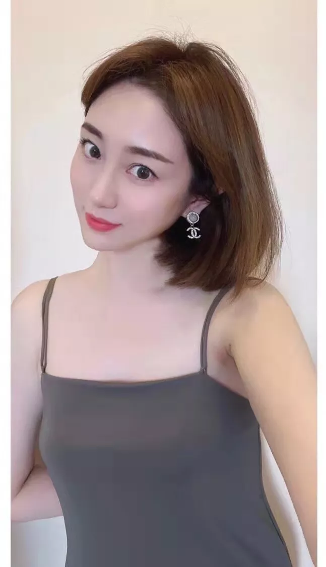 샤넬 진주 장식 원형 드롭 이어링 상세 이미지 7