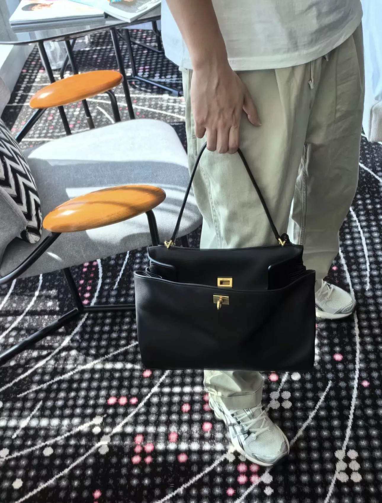 발렌시아가 로데오 백 시리즈 핸드백 상세 이미지 15