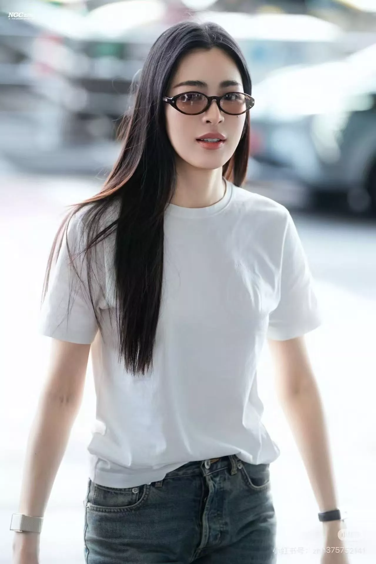 디올 리본 로고 자수 반소매 티셔츠 상세 이미지 9