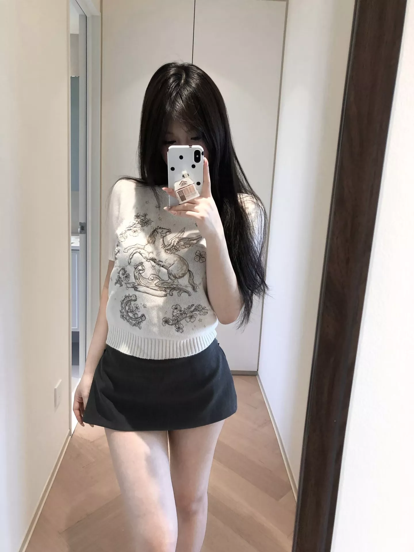 디올 페가수스 자수 크롭 니트 상세 이미지 8