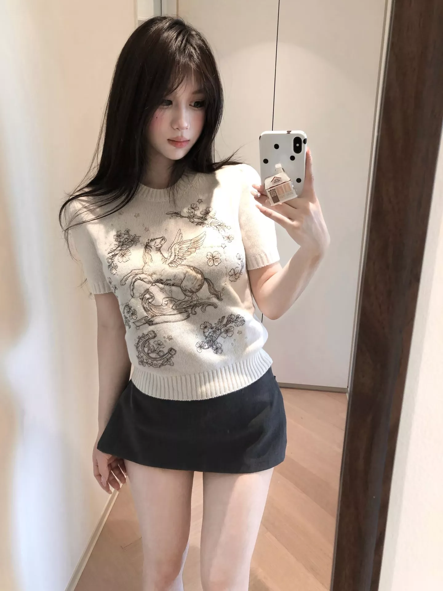 디올 페가수스 자수 크롭 니트 상세 이미지 18