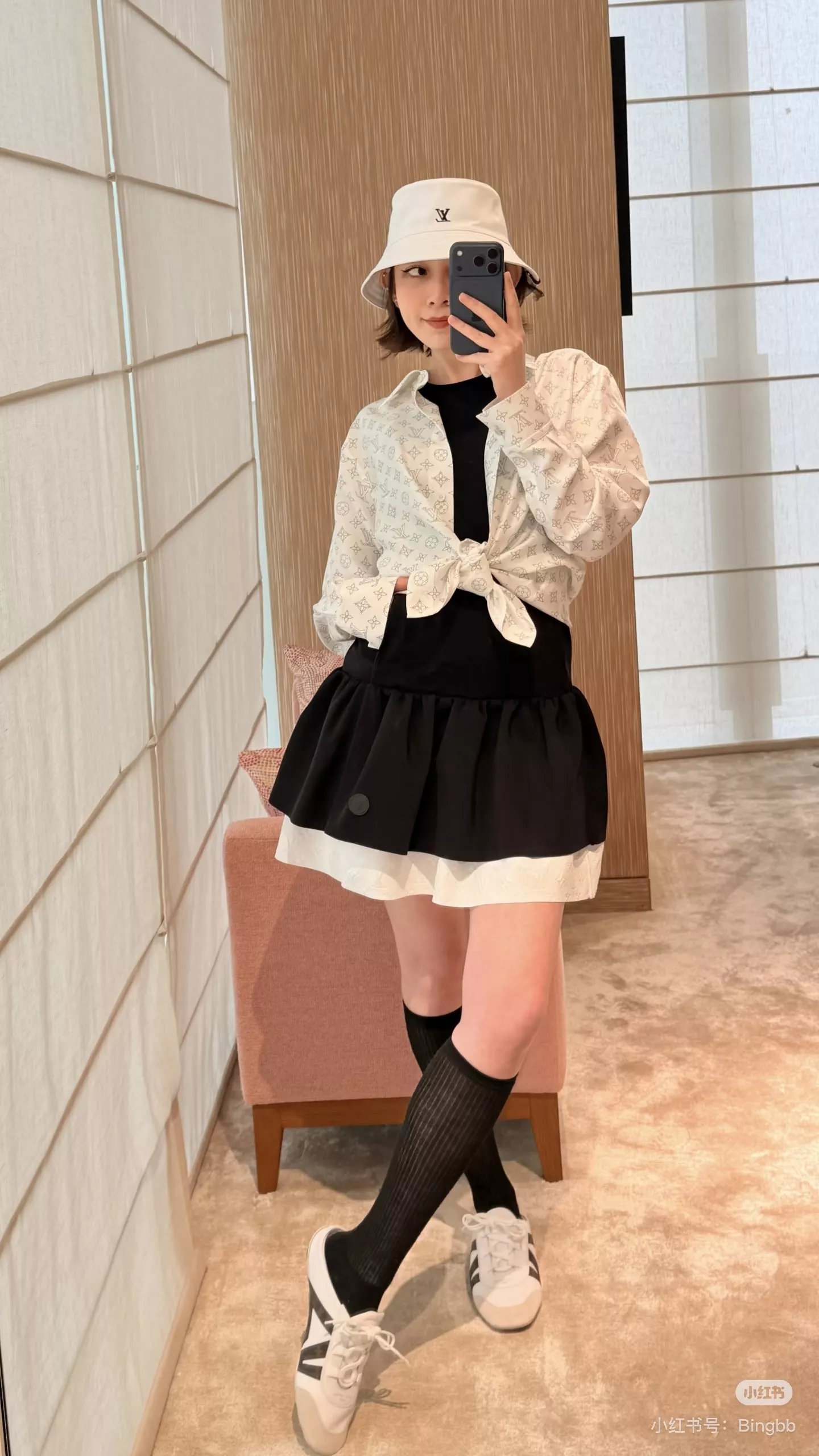루이비통 화이트 모노그램 카라 셔츠 상세 이미지 18