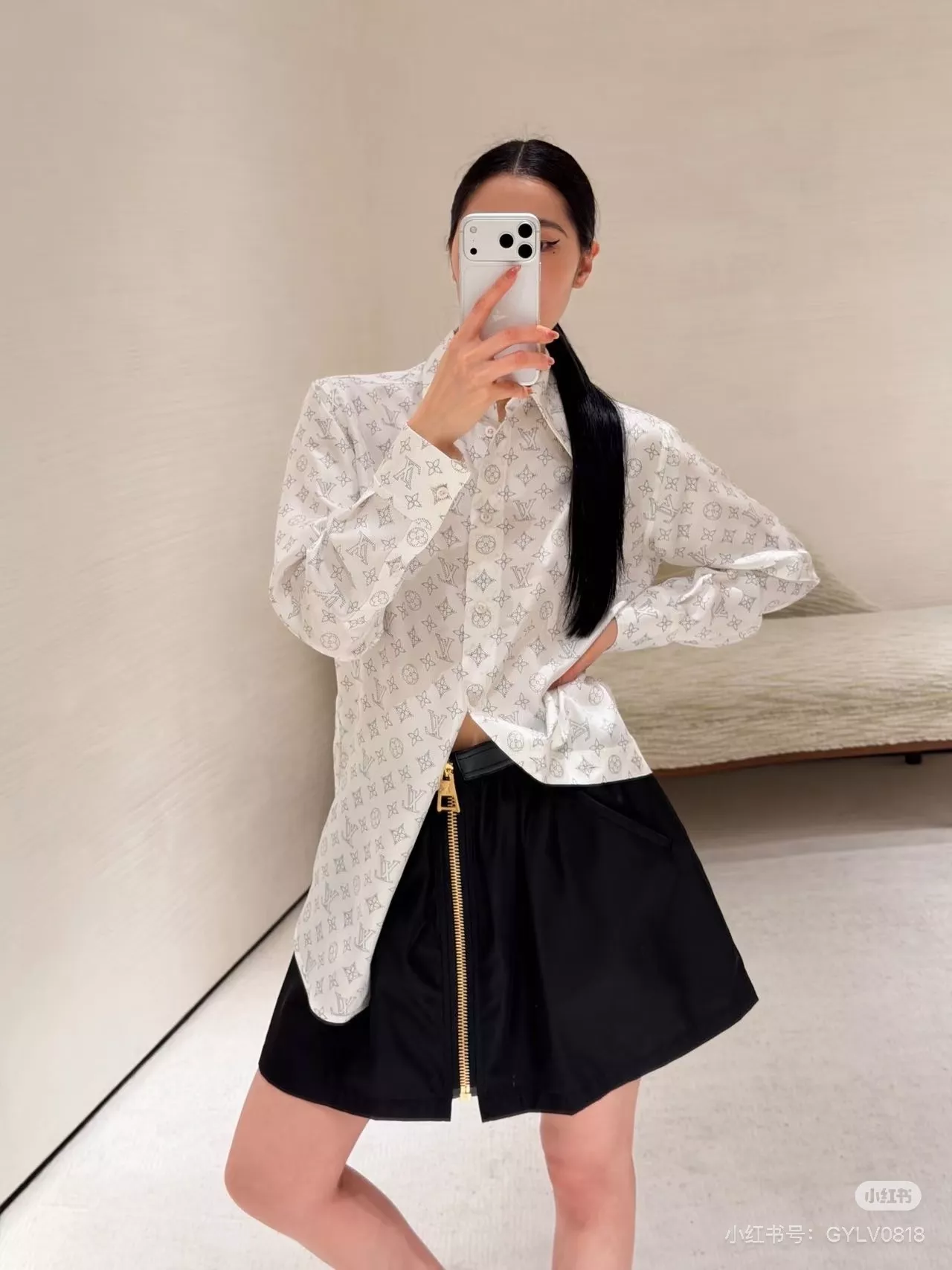 루이비통 화이트 모노그램 카라 셔츠 상세 이미지 26
