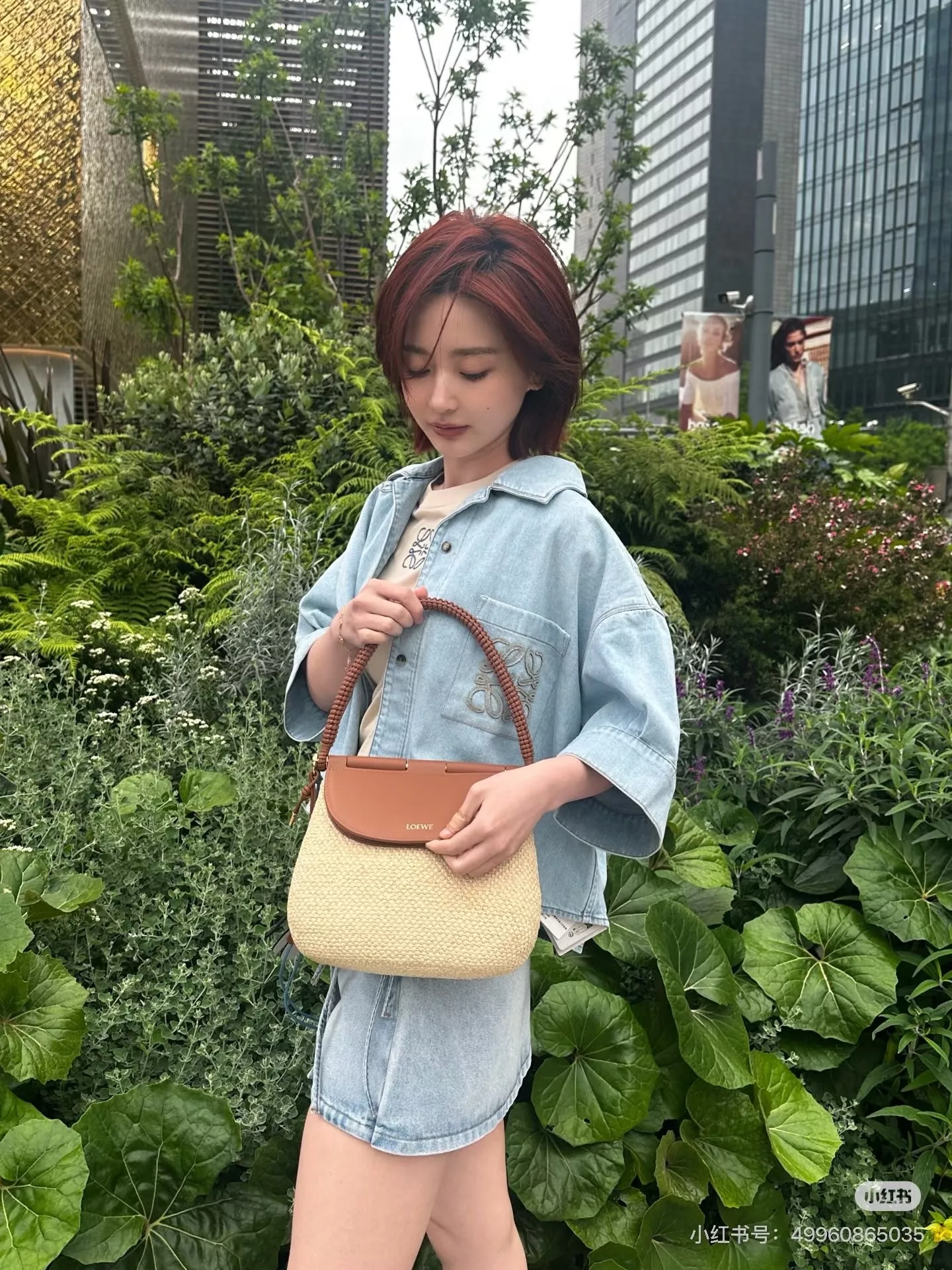 로에베 자수 포인트 크롭 데님 셔츠 상세 이미지 23
