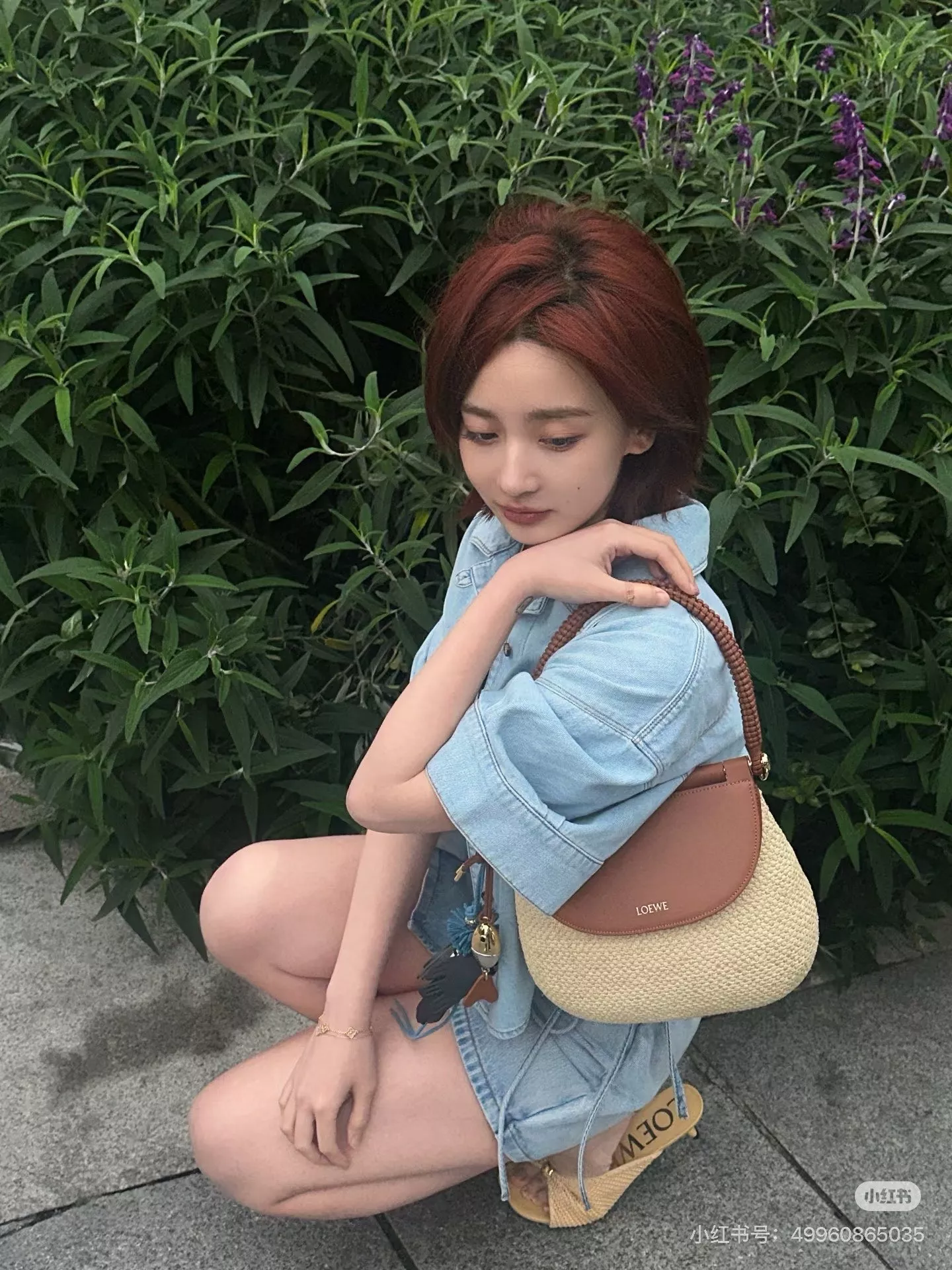 로에베 자수 포인트 크롭 데님 셔츠 상세 이미지 24