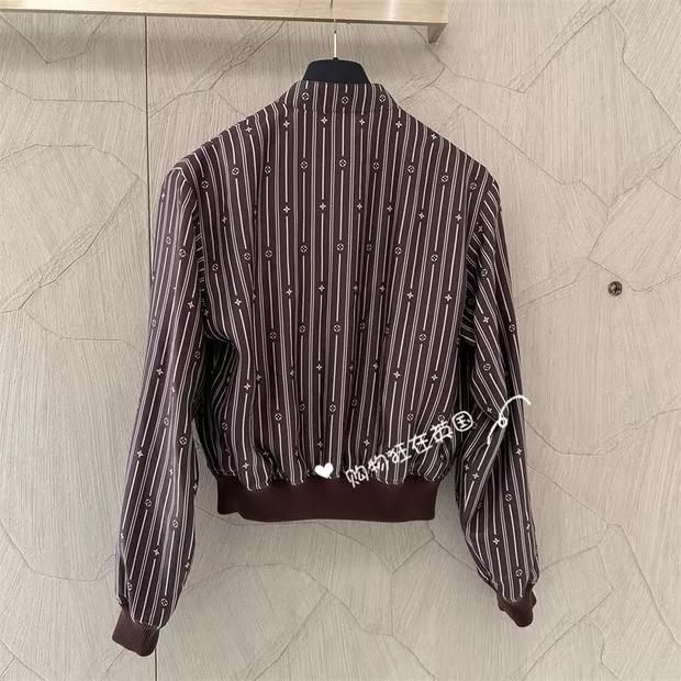 루이비통 양면 숏 재킷 상세 이미지 29
