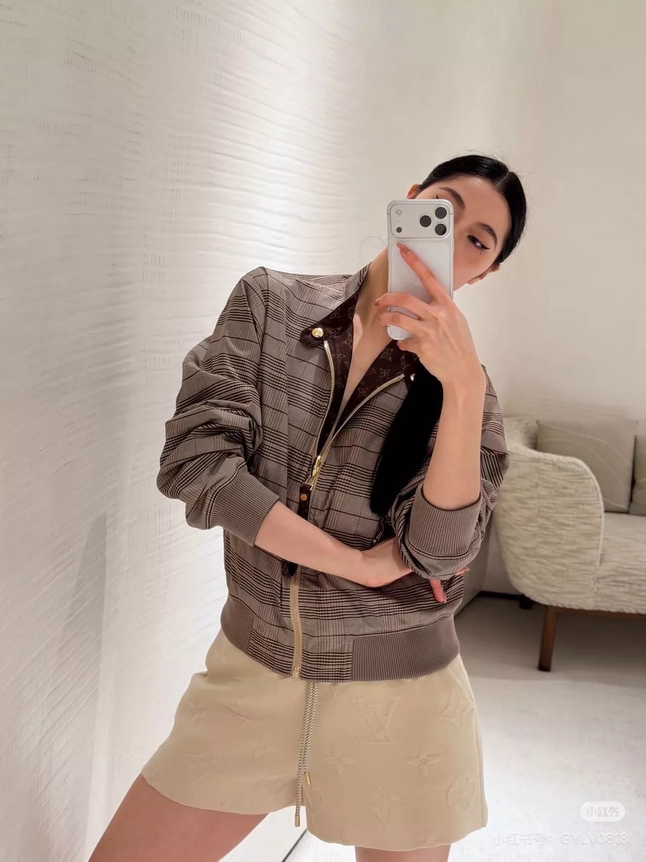 루이비통 양면 체크 집업 재킷 상세 이미지 25