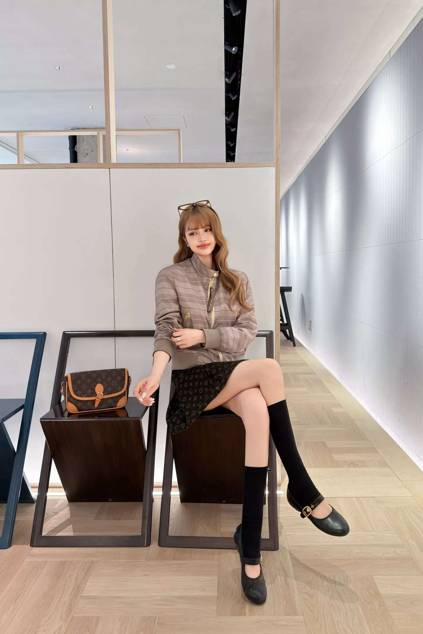 루이비통 양면 체크 집업 재킷 상세 이미지 44