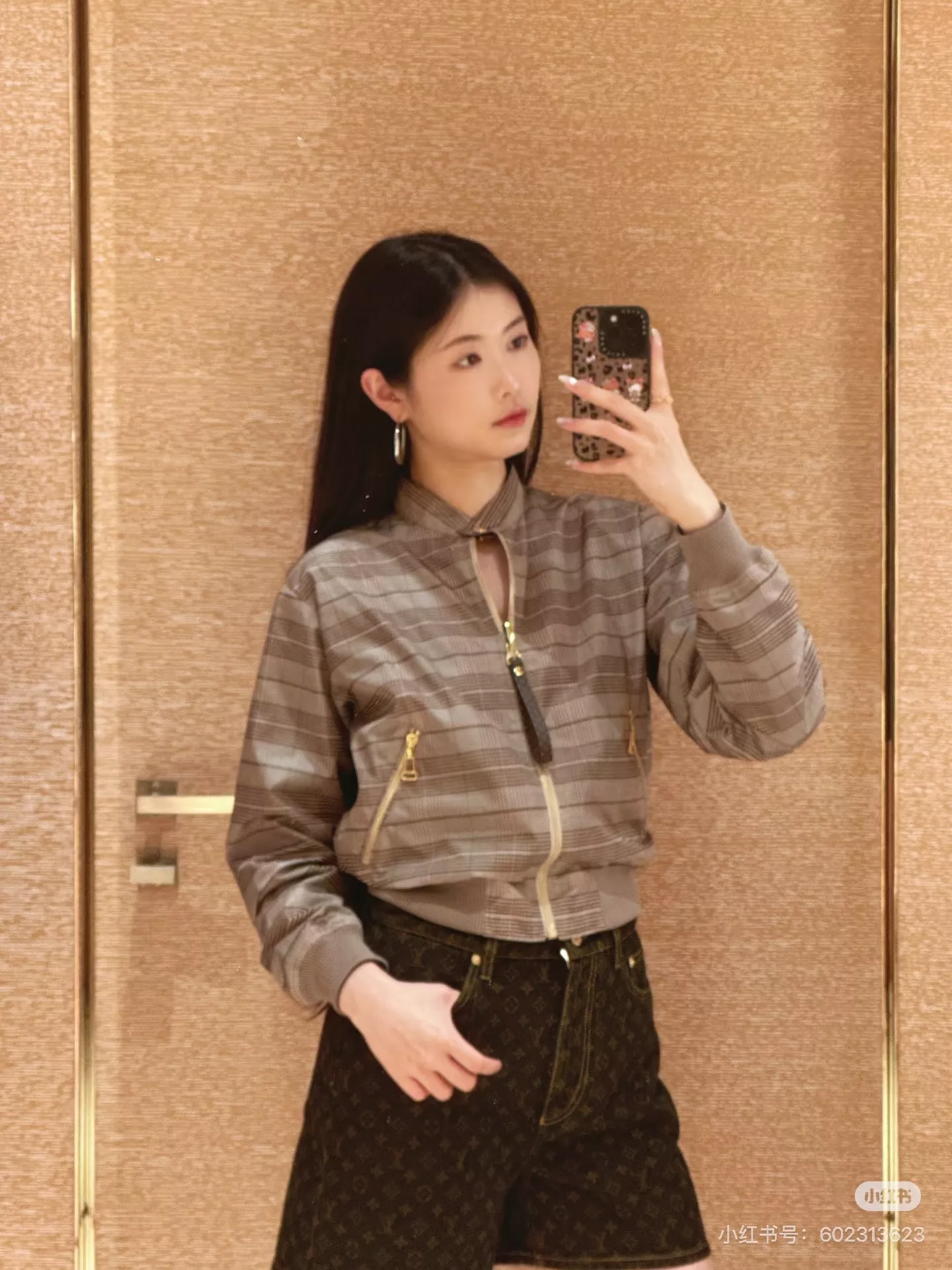 루이비통 양면 체크 집업 재킷 상세 이미지 31