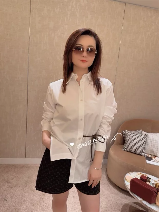로에베 허리 스트랩 포인트 화이트 셔츠 상세 이미지 47