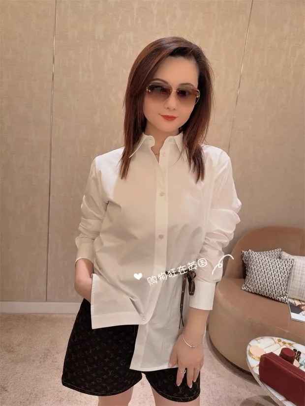 로에베 허리 스트랩 포인트 화이트 셔츠 상세 이미지 46