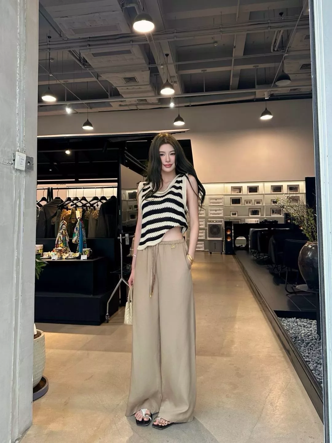 로에베 드로스트링 와이드 팬츠 상세 이미지 19