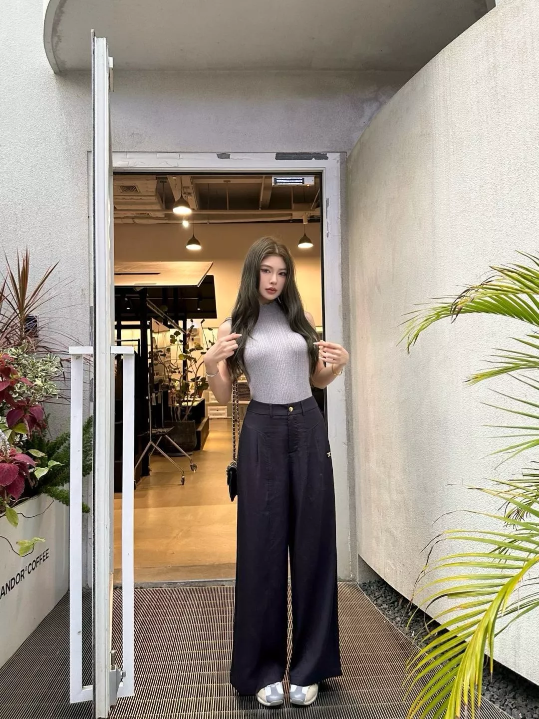 로에베 드로스트링 와이드 팬츠 상세 이미지 23