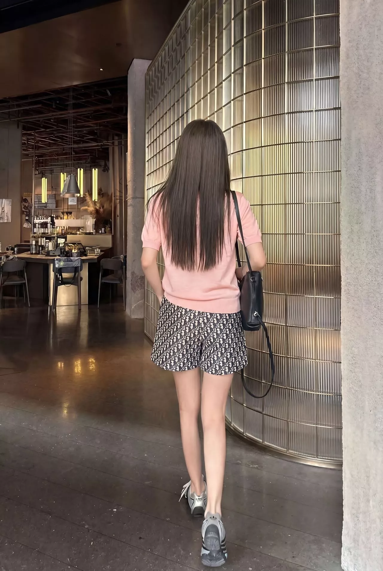 디올 울 자수 반팔 니트 티셔츠 상세 이미지 18