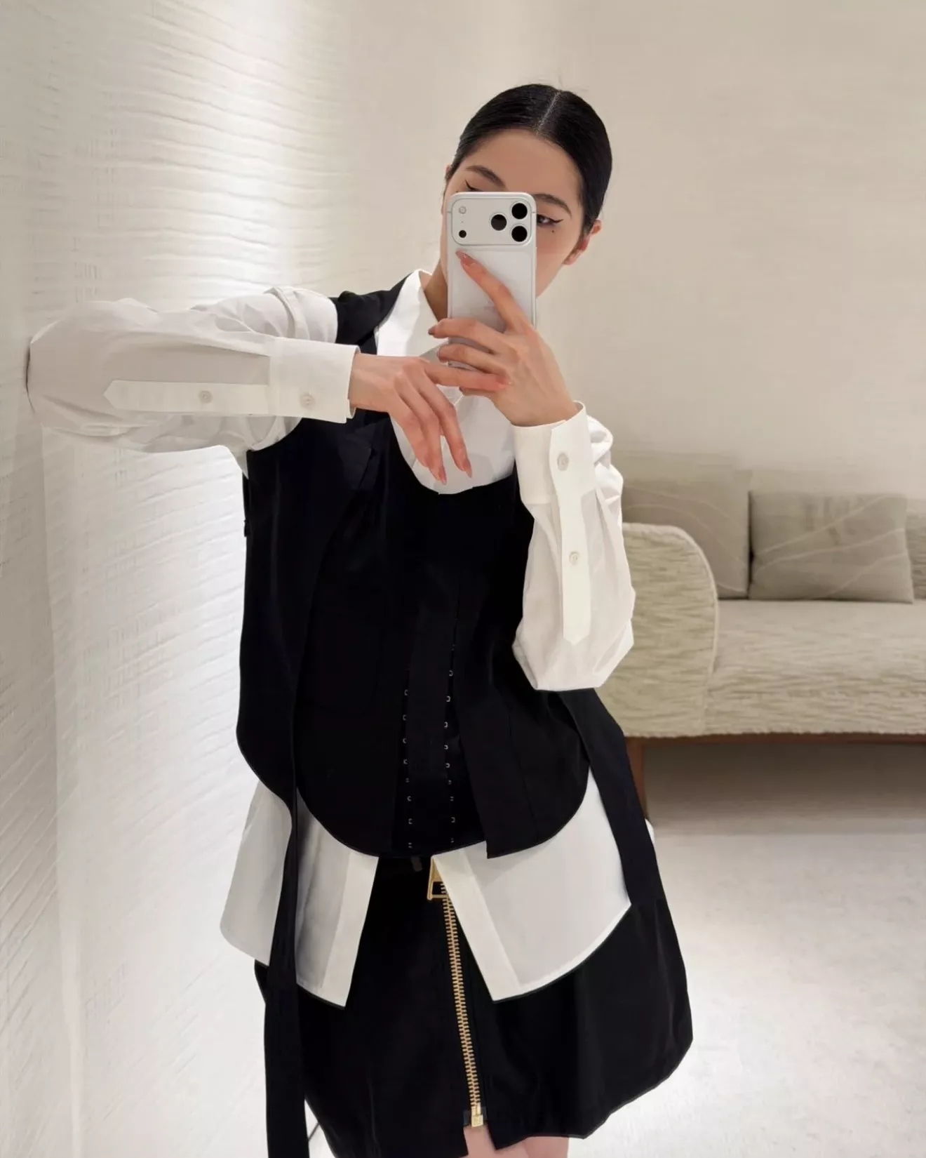 로에베 블랙 레더 A라인 하이웨이스트 스커트 상세 이미지 29