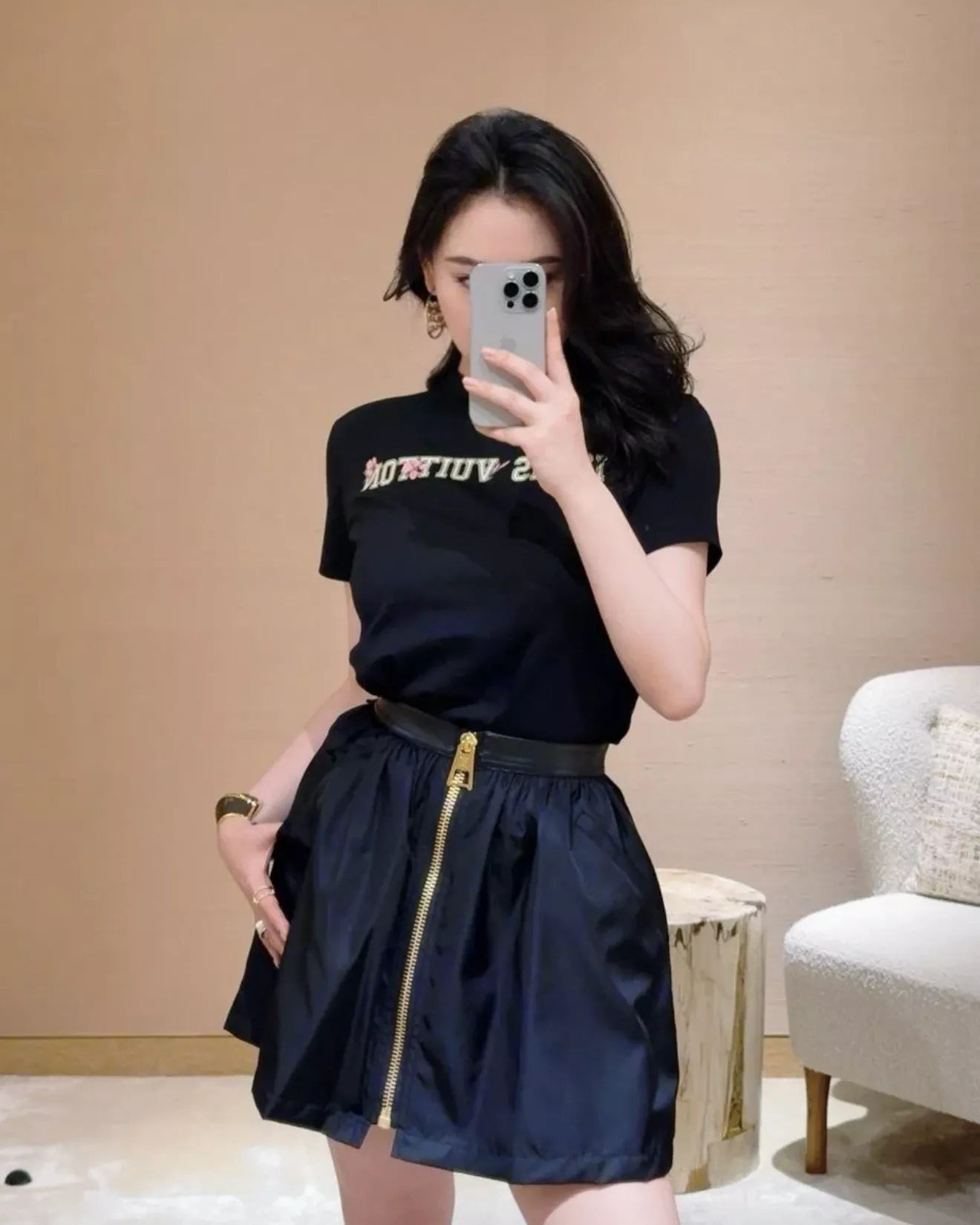 로에베 블랙 레더 A라인 하이웨이스트 스커트 상세 이미지 25