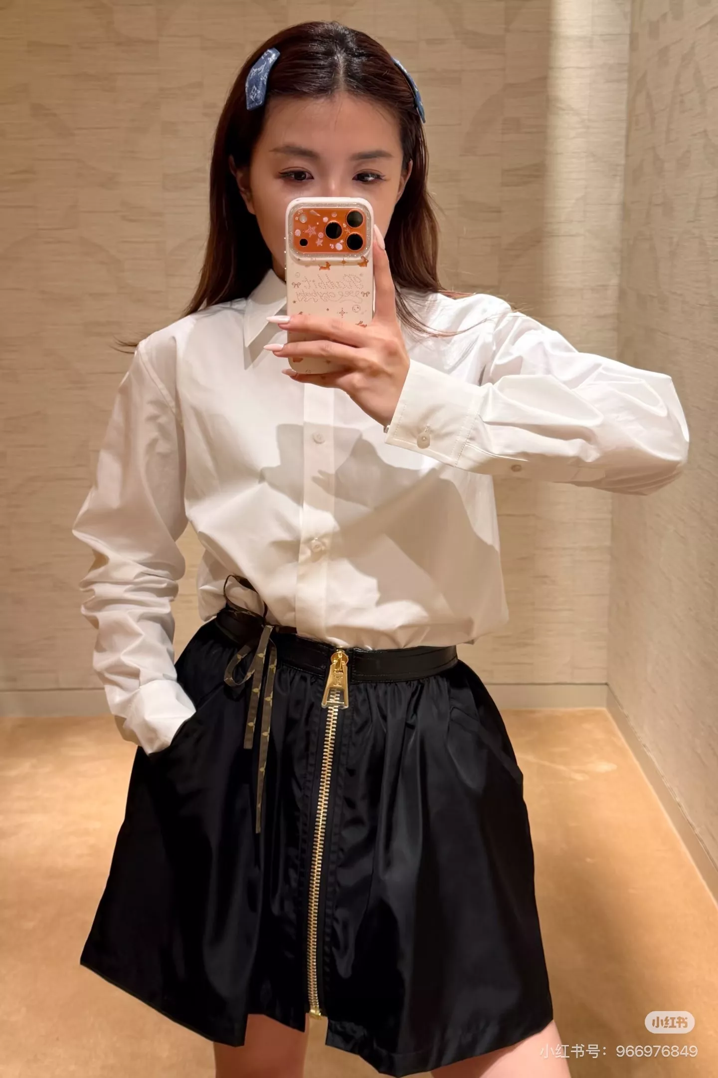 로에베 블랙 레더 A라인 하이웨이스트 스커트 상세 이미지 30