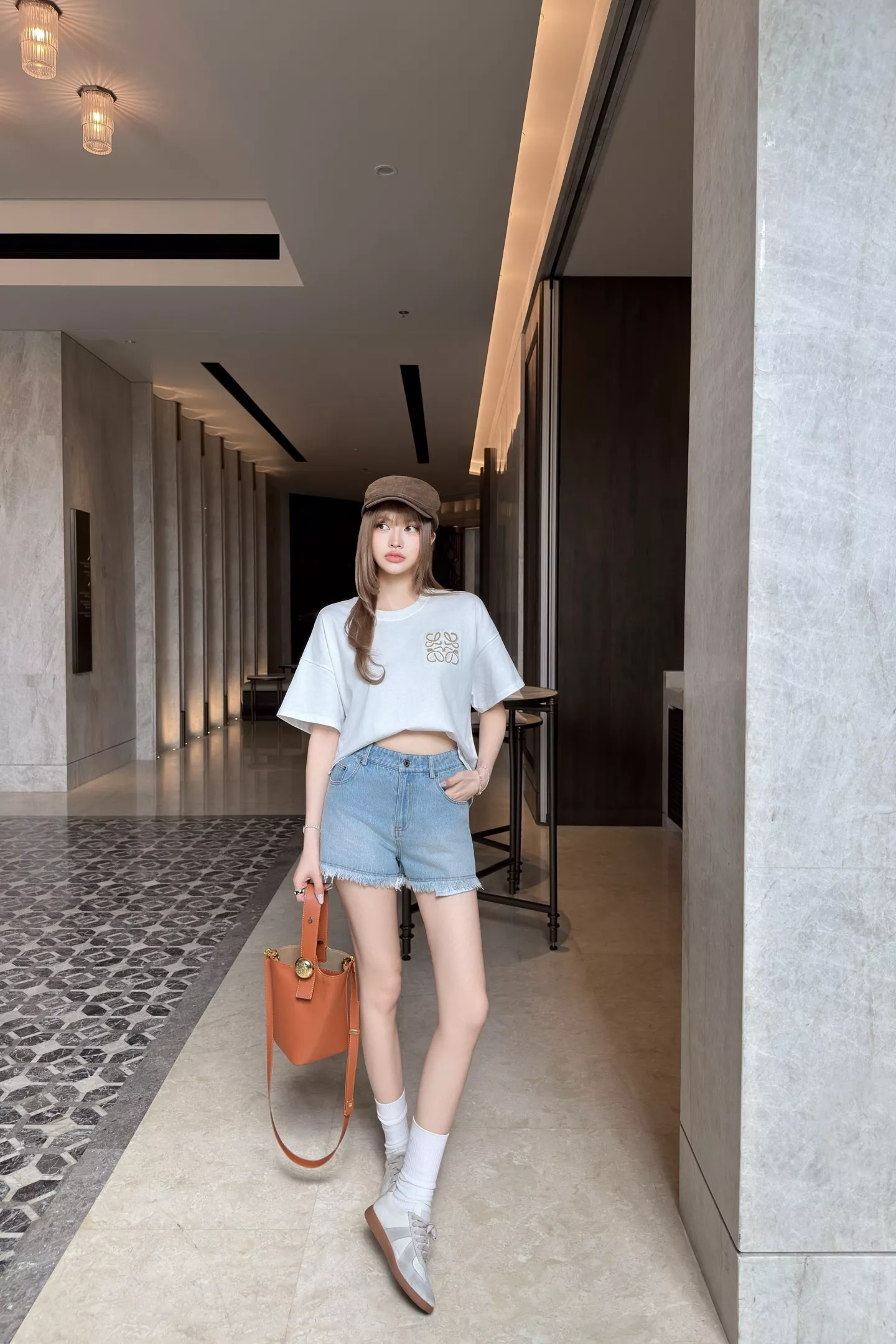 로에베 자수 포인트 반소매 상의 상세 이미지 90