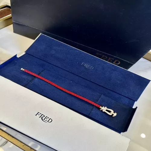 프레드 로고 포인트 핸드 스트랩