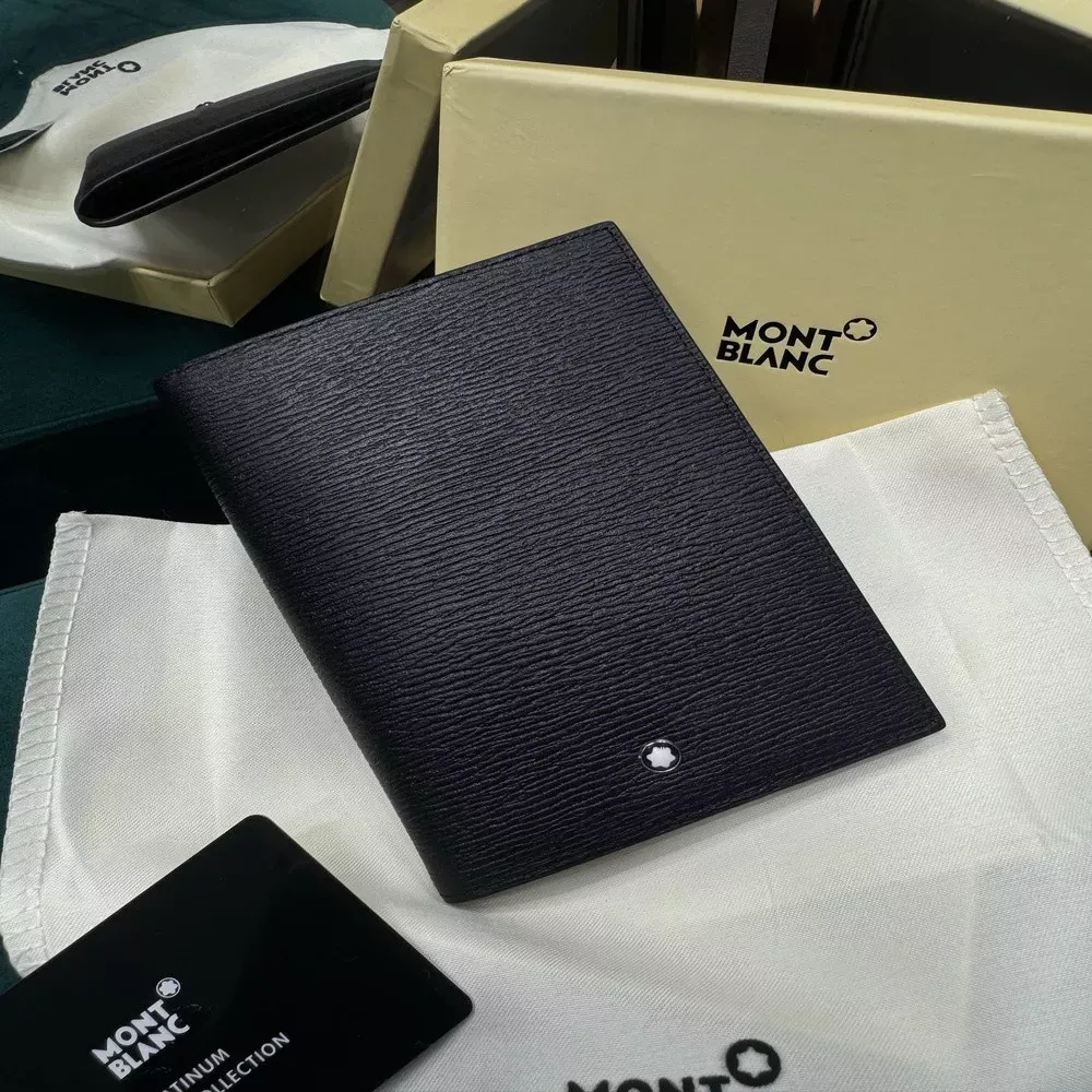 몽블랑 텍스처 소가죽 여권지갑