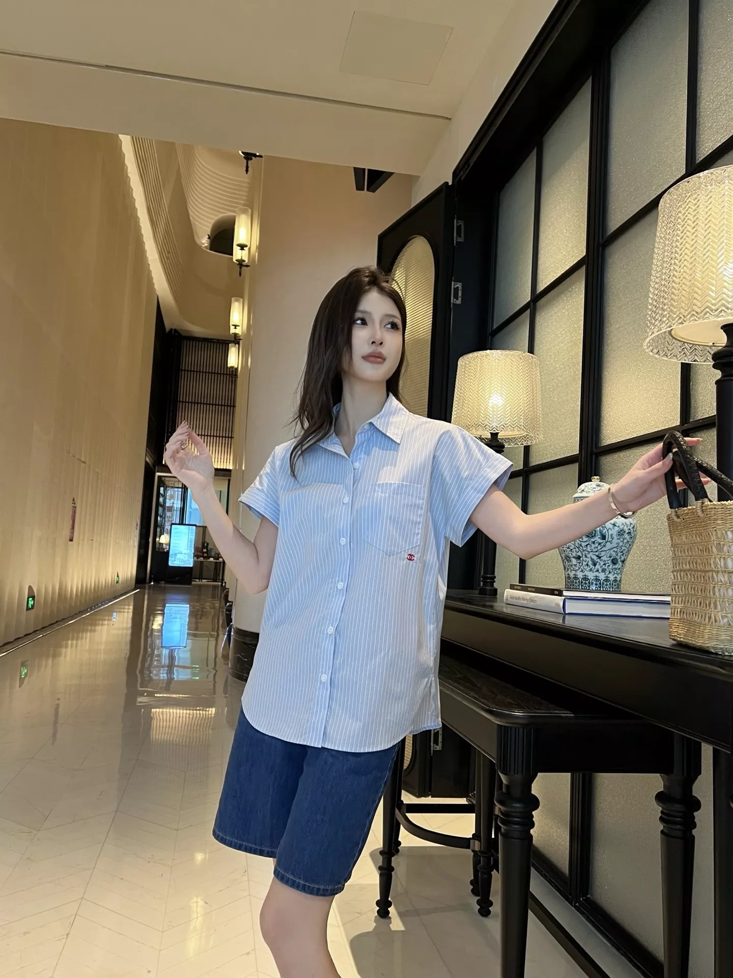 샤넬 자수 포켓 카라 반소매 셔츠 상세 이미지 21
