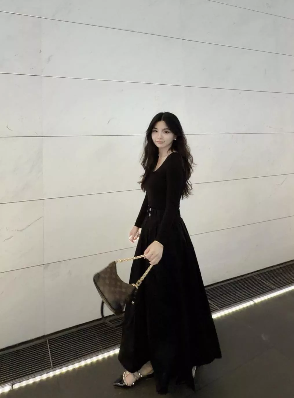 프라다 하이웨이스트 에이라인 플레어 스커트 상세 이미지 28