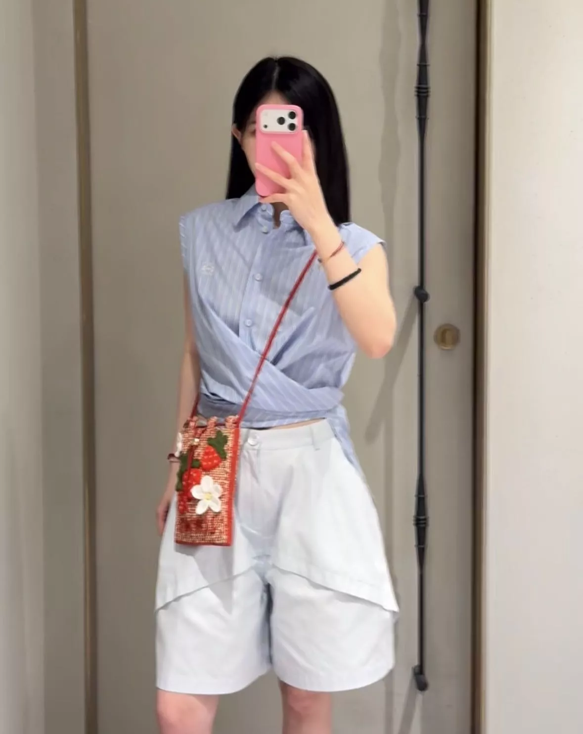 로에베 스트라이프 자수 포인트 셔츠 상세 이미지 19