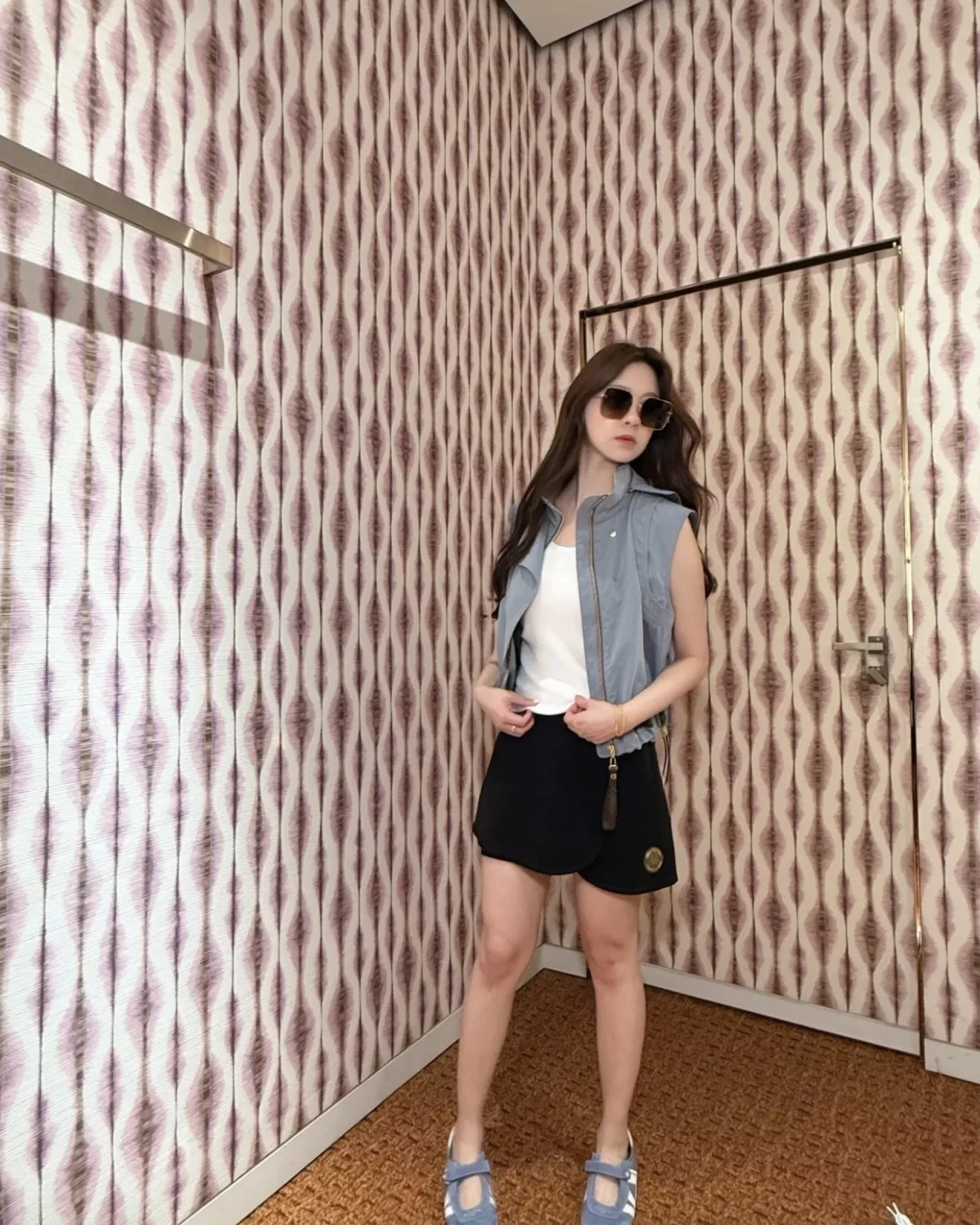 루이비통 모노그램 허리 밴드 스커트 팬츠 상세 이미지 37