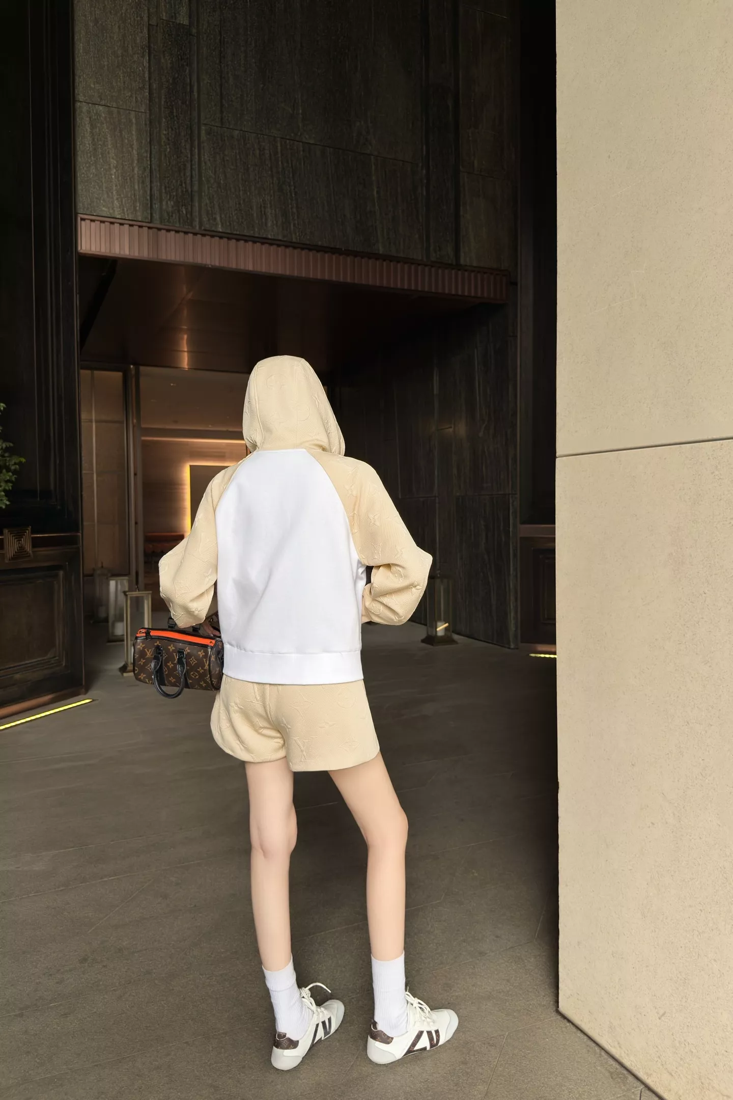 로에베 배색 자카드 후드 집업 재킷 상세 이미지 56