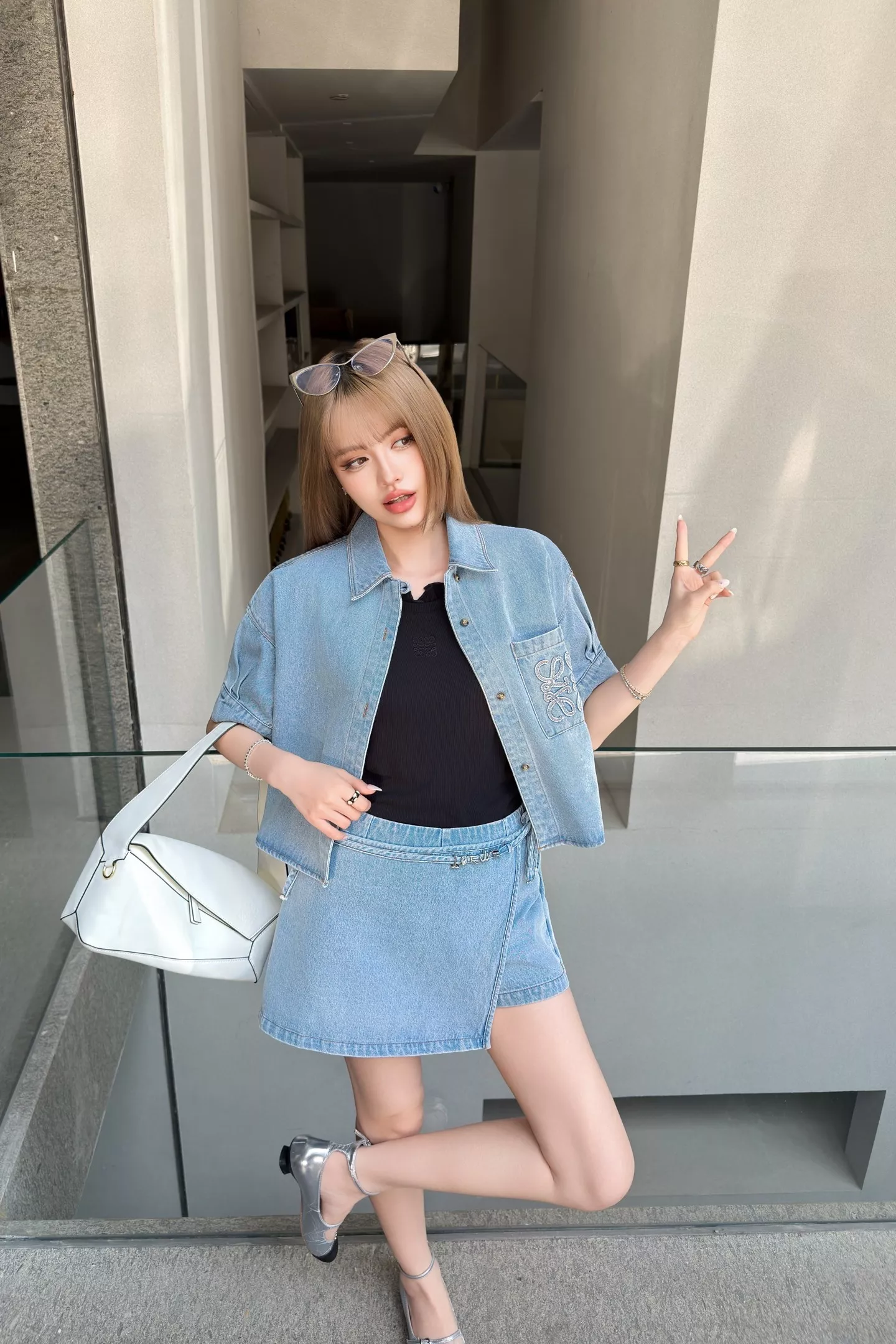 로에베 스트랩 데님 스커트 상세 이미지 86
