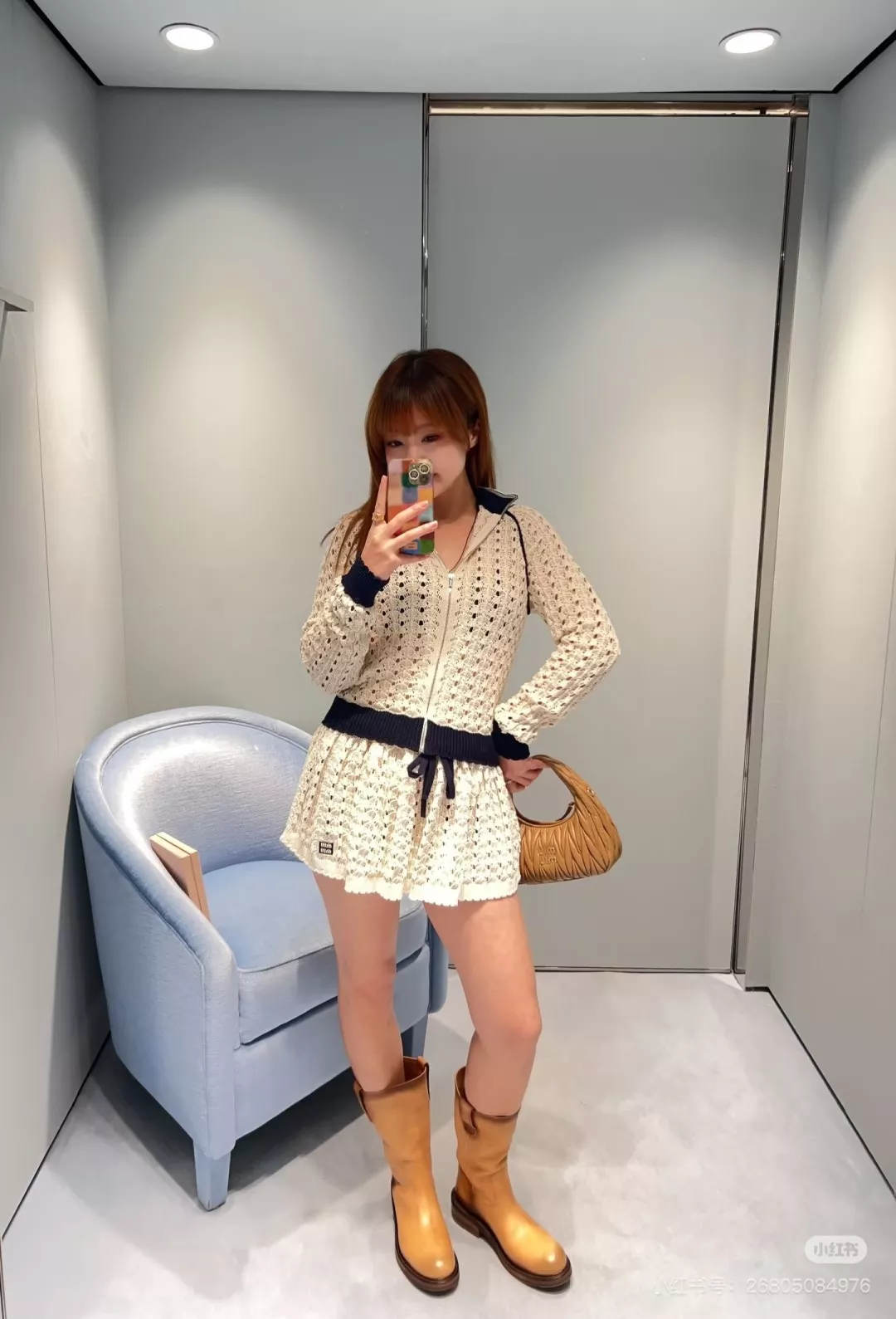 미우미우 딥네이비 펀칭 니트 폴로와 스커트 세트 상세 이미지 40