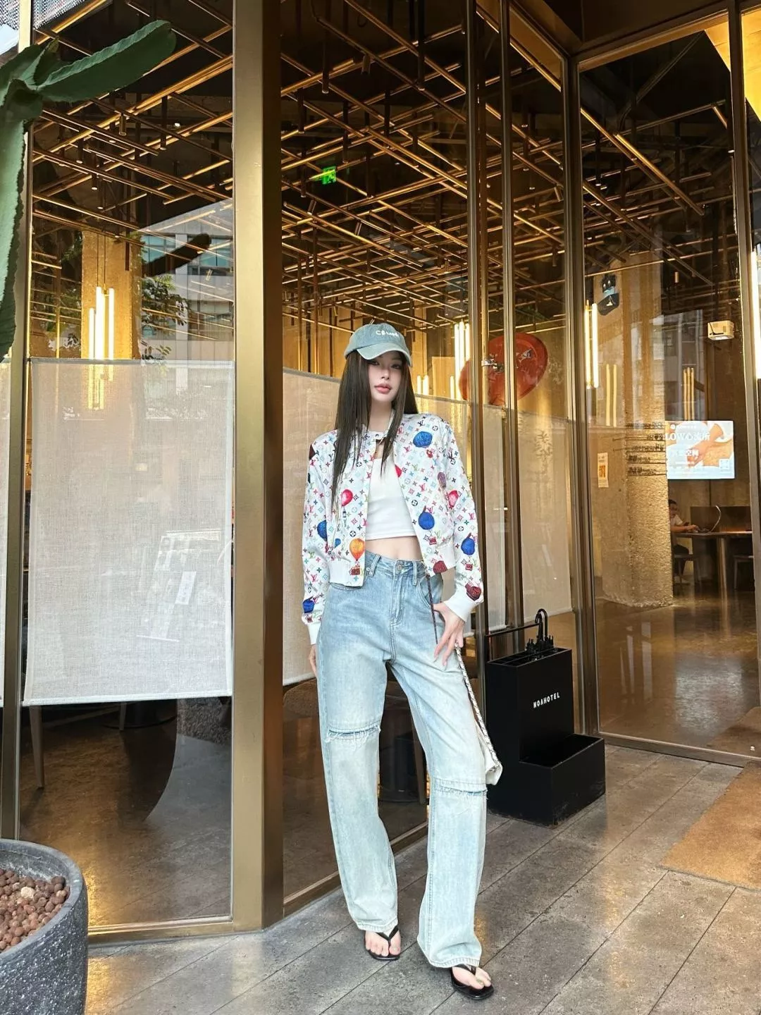 루이비통 모노그램 벌룬 패턴 쇼트 재킷 상세 이미지 12