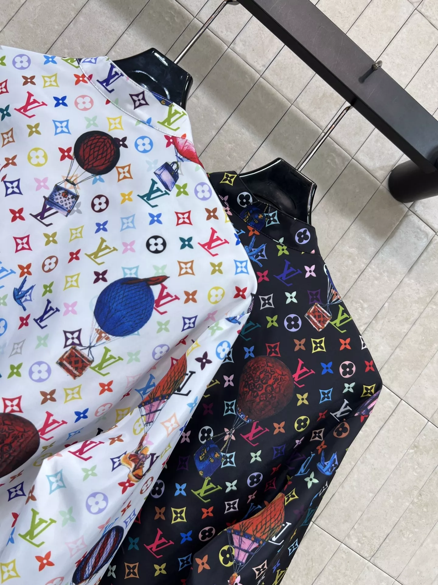 루이비통 모노그램 벌룬 패턴 쇼트 재킷 상세 이미지 8