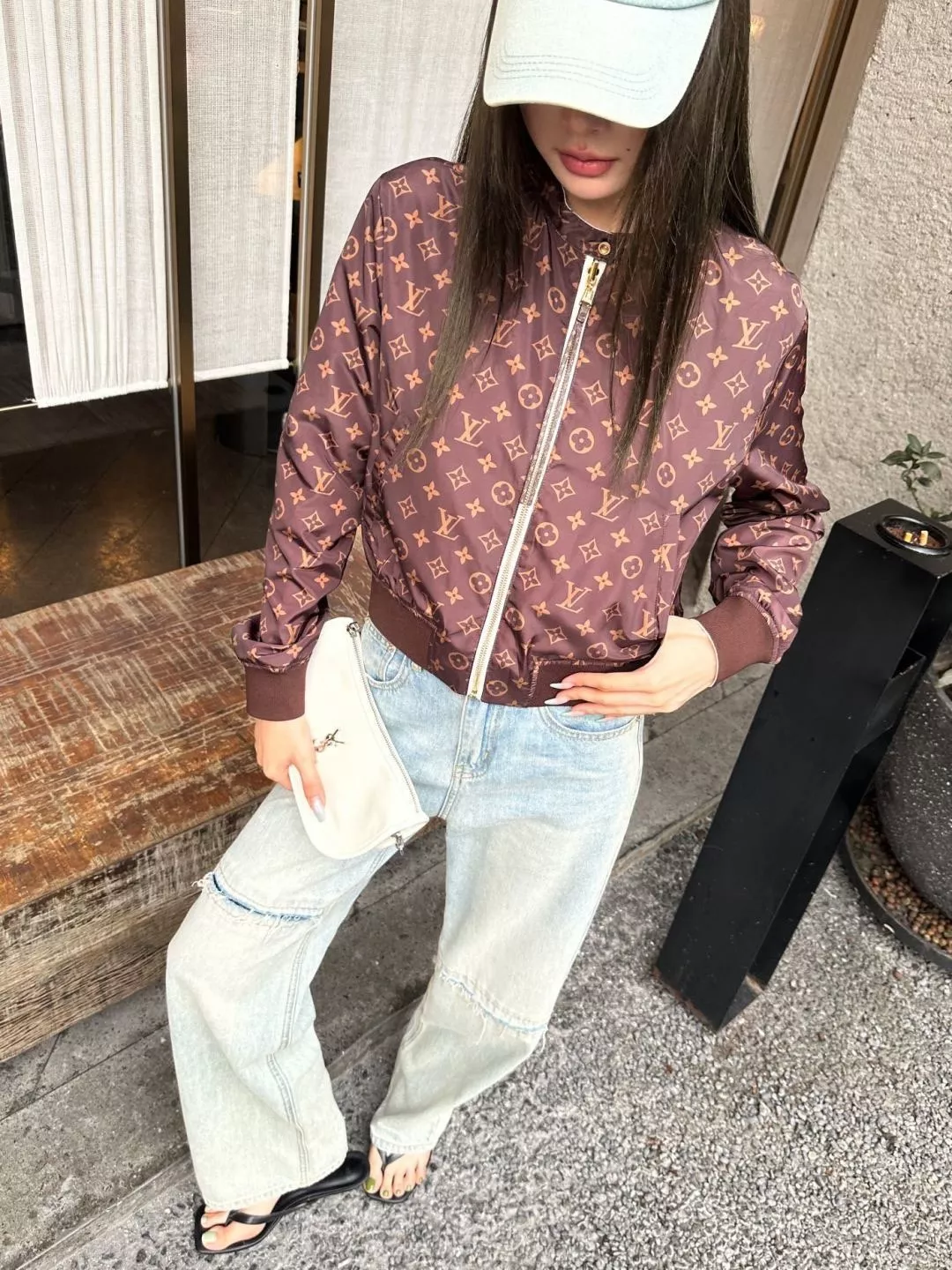 루이비통 모노그램 벌룬 패턴 쇼트 재킷 상세 이미지 16