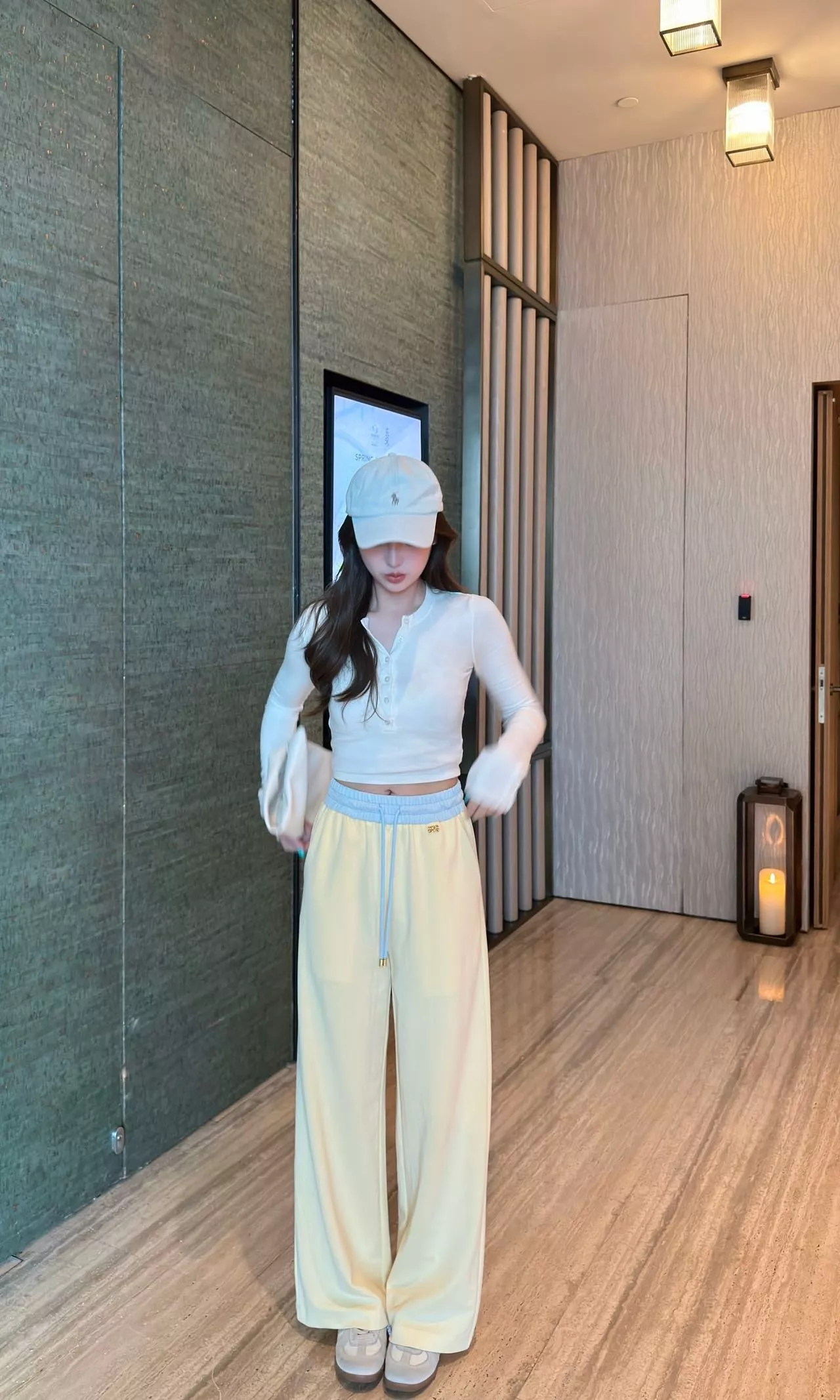 로에베 배색 허리 밴딩 와이드 팬츠 상세 이미지 26