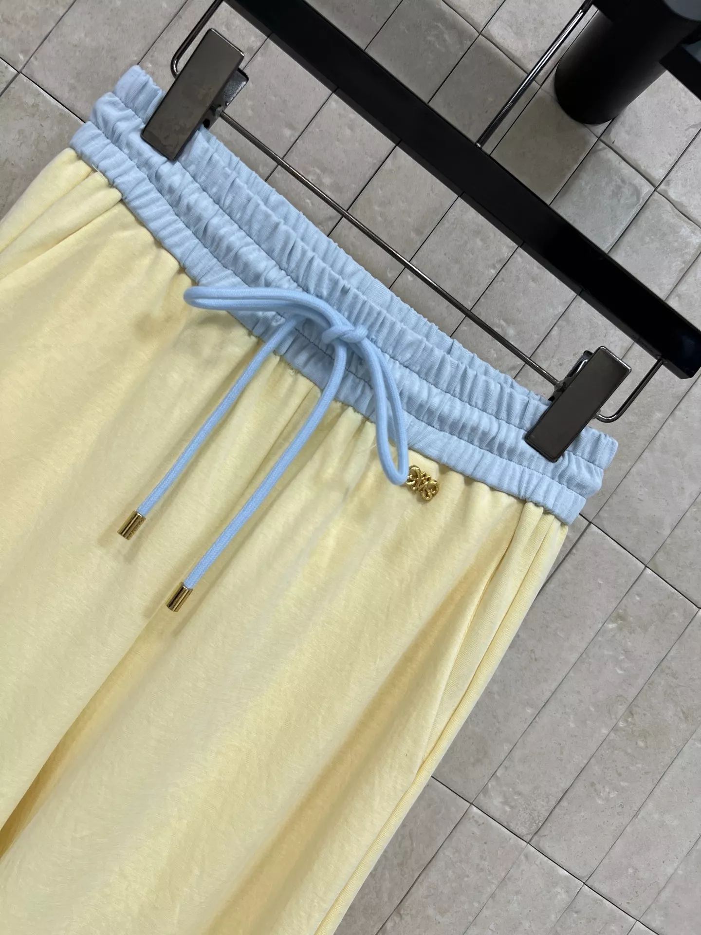 로에베 배색 허리 밴딩 와이드 팬츠 상세 이미지 5