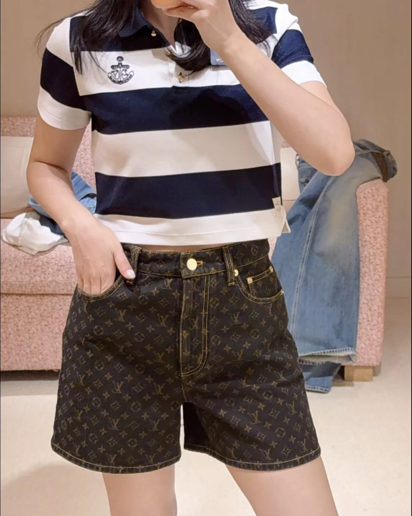 루이비통 모노그램 하이웨이스트 데님 쇼츠 상세 이미지 18