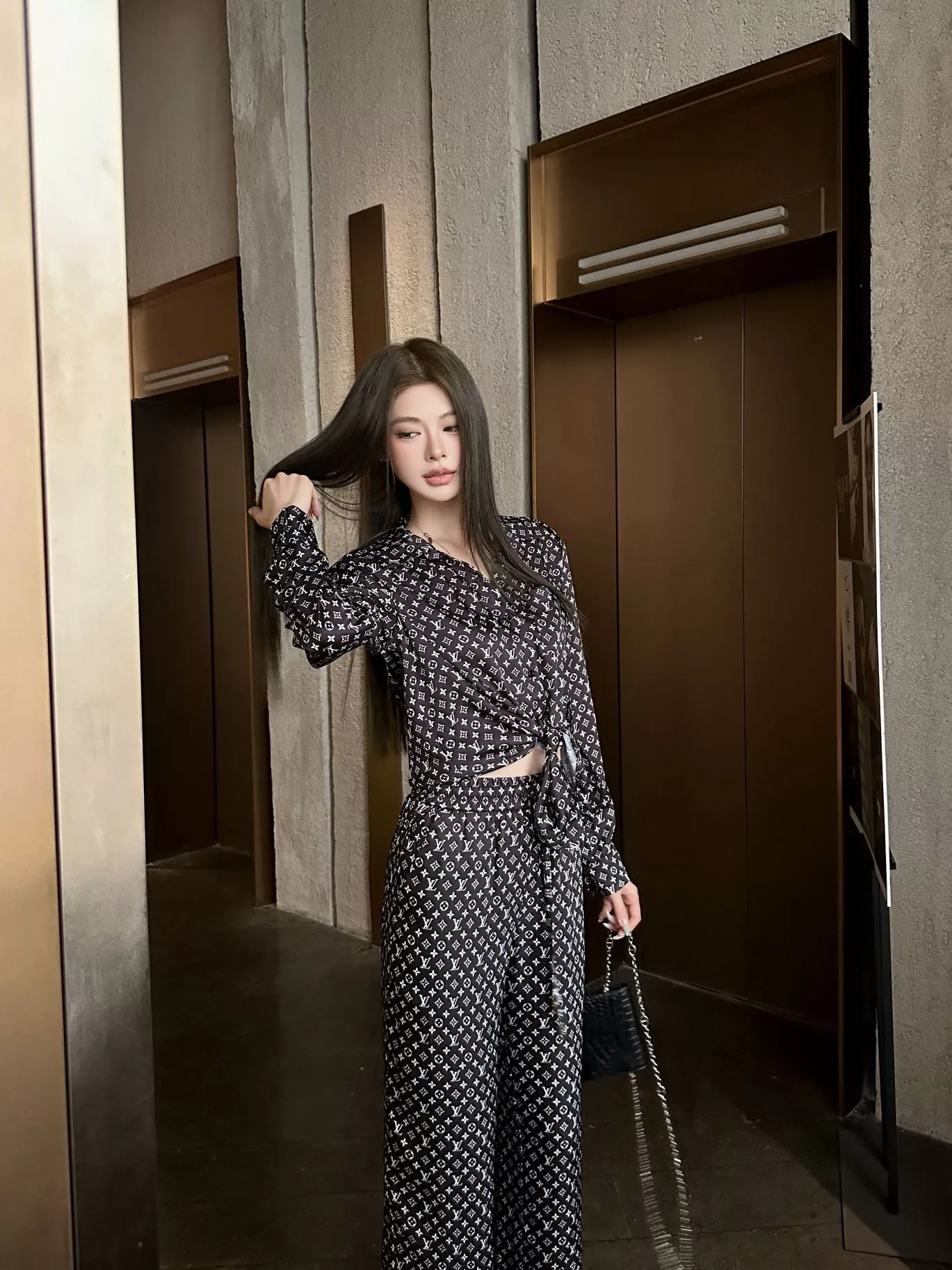 루이비통 모노그램 셔츠 팬츠 세트 상세 이미지 17