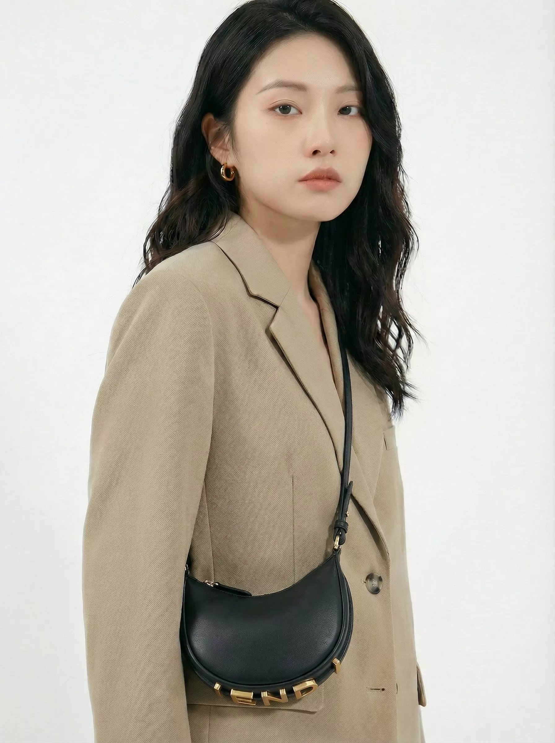 펜디 펜디그래피 언더암백 상세 이미지 14