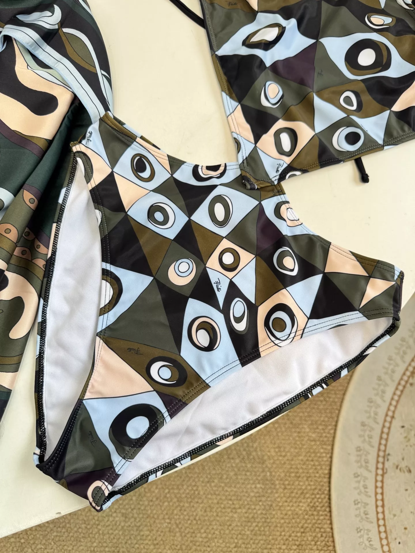 푸치 오키 프린트 체인 홀터 상세 이미지 6