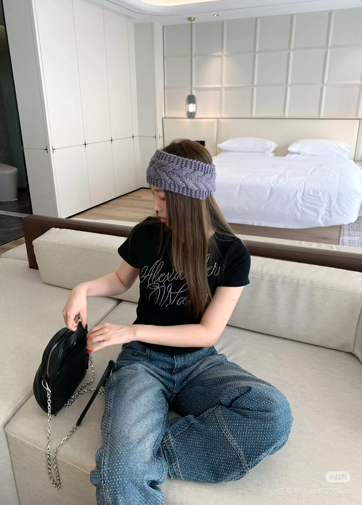 알렉산더왕 여성 레터링 큐빅 슬림 반팔티 상세 이미지 15
