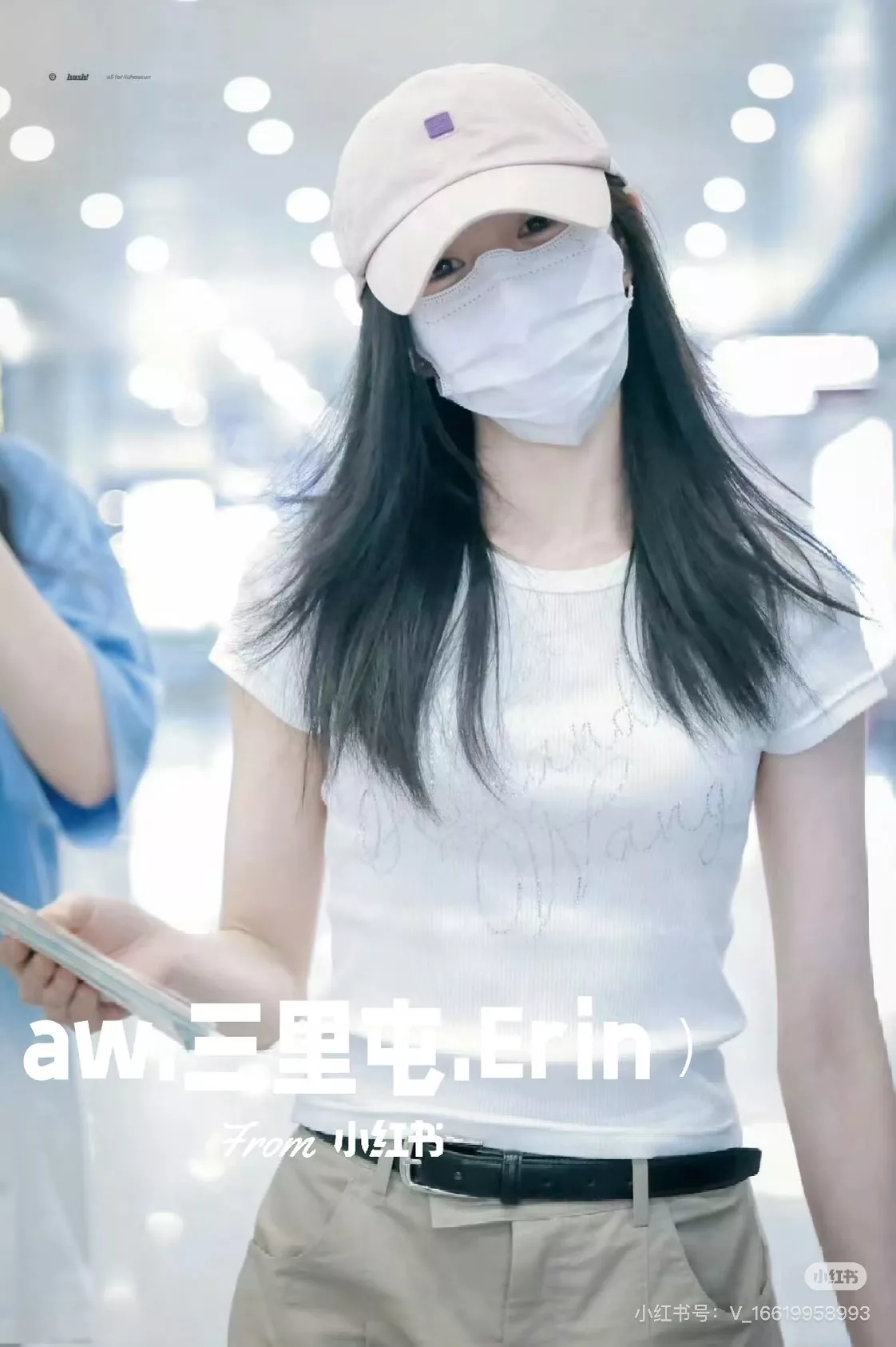 알렉산더왕 여성 레터링 큐빅 슬림 반팔티 상세 이미지 24
